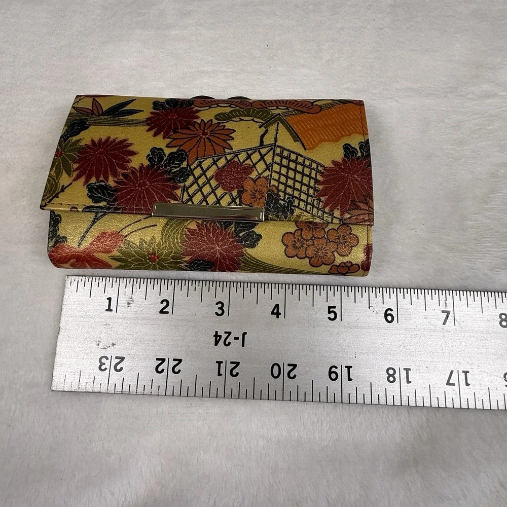 Vintage Japanese Floral Clutch Wallet Brass Frame Kiss Lock Original Box Japan